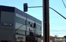 Laranjeiras - Semáforos desligados geram confusão no centro. Veja o vídeo