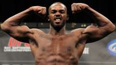 &Iacute;dolo no UFC, Jon Jones &eacute; pego no doping por uso de coca&iacute;na