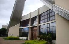 Quedas - Fi&eacute;is lotam a Igreja Matriz com o in&iacute;cio da quaresma