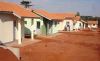 Quedas - COHAPAR e prefeitura firmam conv&ecirc;nio para constru&ccedil;&atilde;o de 26 casas