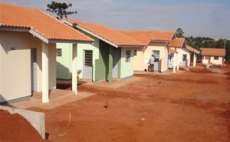 Quedas - COHAPAR e prefeitura firmam conv&ecirc;nio para constru&ccedil;&atilde;o de 26 casas