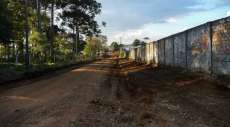Pinh&atilde;o - Prefeitura realizou servi&ccedil;os de limpeza no Bairro Vila Caldas e N&uacute;cleo Darci Brolini