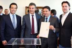 Reserva do Iguaçu - Em Curitiba, prefeito recebe autorização para obra de pavimentação asfáltica