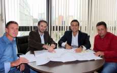 Cand&oacute;i - Prefeito e vereadores de Cand&oacute;i se re&uacute;nem com deputado em Curitiba