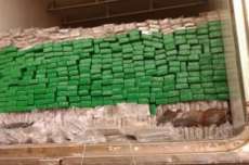 Homem &eacute; preso com mais de uma tonelada de maconha