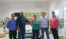 Laranjeiras - Acils realiza entrega do Volkswagen UP! à premiada pela promoção &quot;Natal Premiado&quot;