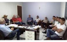 Guarania&ccedil;u - Prefeito re&uacute;ne equipe e apresenta balan&ccedil;o de sua viagem a capital