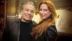 Vazam fotos &iacute;ntimas de St&ecirc;nio Garcia e a esposa