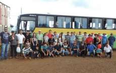 Cand&oacute;i - Produtores rurais visitam Show Rural em Cascavel