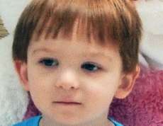 Casal &eacute; preso por torturar menino de 3 anos at&eacute; a morte