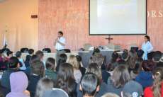 Pinh&atilde;o - Alunos do Col&eacute;gio Santo Antonio participam de palestra com equipe do ESF Vila Caldas