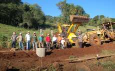 Catanduvas - Linha Proc&oacute;pio e comunidades vizinhas realizam sonho de &aacute;gua pot&aacute;vel