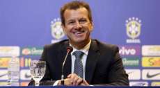 Dunga convoca 23 jogadores para disputar a Copa Am&eacute;rica no Chile