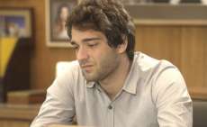 'A Lei do Amor': DNA de Isabela e Marina d&aacute; negativo, e Tiago n&atilde;o se conforma