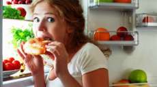4 dicas infal&iacute;veis para quem mora sozinha n&atilde;o sair da dieta. Confira!
