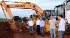 Deputado Bernardo Carli vistoria obras da PR-459