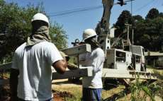 Sistema el&eacute;trico do Paran&aacute; tem recorde de obras