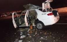Quadrilha foge ap&oacute;s roubar e explodir viatura da pol&iacute;cia