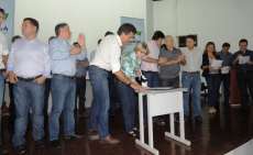 Catanduvas - Prefeita assina conv&ecirc;nio com o Estado
