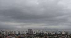 Frente fria traz instabilidade para o clima no Estado do Paran&aacute;