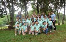 Porto Barreiro - Secretaria de Educa&ccedil;&atilde;o encerrou distribui&ccedil;&atilde;o das novas camisetas para o uniforme escolar
