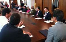 Prefeitos da Cantu se re&uacute;nem com governador Beto Richa
