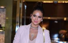 Bruna Marquezine pro&iacute;be Neymar de pisar na casa de Emerson Sheik