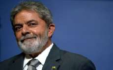 Lula diz que poder&aacute; ser candidato &agrave; presid&ecirc;ncia