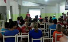 Laranjeiras - Projeto Amigos da Criança realiza reunião com os pais