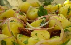 Cai o pre&ccedil;o da cebola e da batata nos mercados