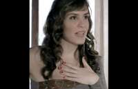 Transexual na vida real, Maria Clara Spinelli vive travesti traficada em Salve Jorge
