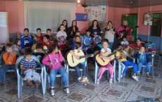 Porto Barreiro - Secretaria de Educa&ccedil;&atilde;o faz entrega de instrumentos musicais
