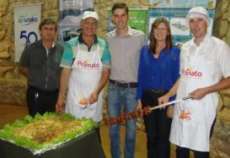 Porto Barreiro - A prefeita Marinez Crotti e comitiva composta por autoridades municipais e membros da Comiss&atilde;o Organizadora da 1&ordf; Festa do Peixe estiveram na em Marip&aacute;