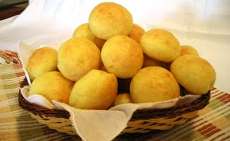 Aprenda uma receita superf&aacute;cil de um delicioso p&atilde;o de queijo