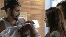 Em "I Love Parais&oacute;polis" Margot recebe prova de amor ap&oacute;s convidar Grego para ser padrinho de Maria