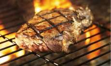 Expert d&aacute; dicas para preparar o churrasco perfeito. Confira!