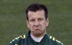 Dunga est&aacute; fora da sele&ccedil;&atilde;o. Tite pode acertar ainda nesta ter&ccedil;a