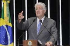 Requi&atilde;o, Fl&aacute;vio Arns e Osmar Dias deixam para contribuinte conta do IR de sal&aacute;rios extras dos senadores