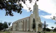 Laranjeiras - Encerramento das festividades da paróquia Santana teve muitos prêmios e festival
