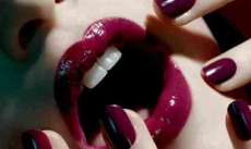 Apostar na combina&ccedil;&atilde;o entre esmalte e batom &eacute; a tend&ecirc;ncia fashion da vez