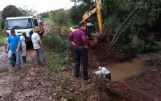 Nova Laranjeiras - Prefeito Lineu Gomes cancela viagem &aacute; Curitiba, para acompanhar trabalho de coloca&ccedil;&atilde;o de Manilhas