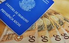 Previs&atilde;o de sal&aacute;rio m&iacute;nimo para 2018 cai para R$ 969