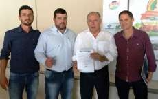 Guarania&ccedil;u - Schiavinatto recebe pedido de um Caminh&atilde;o Basculante para o Programa &ldquo;Porteira &agrave; Dentro&rdquo;