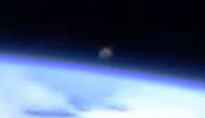 Segundo uf&oacute;logos, NASA teria capturado imagens de OVNI pr&oacute;ximo &agrave; Terra; Veja o v&iacute;deo