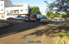 Laranjeiras - Acidente entre veículos é registrado no centro da cidade