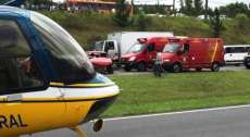 Sem cinto de seguran&ccedil;a, cinco pessoas s&atilde;o ejetadas de carro