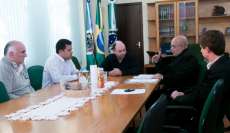 Pinh&atilde;o - Conv&ecirc;nio entre Copel e prefeitura para transporte escolar &eacute; renovado