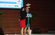 Laranjeiras - Prefeita Sirlene participa do Projeto Oratória nas Escolas