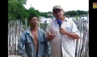 Repórter tenta entrevistar surdo e mudo; veja o vídeo! Mais um viral da net. Assista