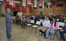Pinh&atilde;o - Secretaria de Agricultura realiza sorteio das mangueiras para a Feira de Bezerros 2017